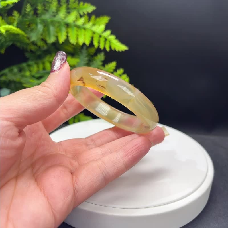精品 淺蜂蜜糖色瑪瑙手镯 52MM 冰透千層飄花玉髓手環 富貴好運 - 手鍊/手環 - 半寶石 