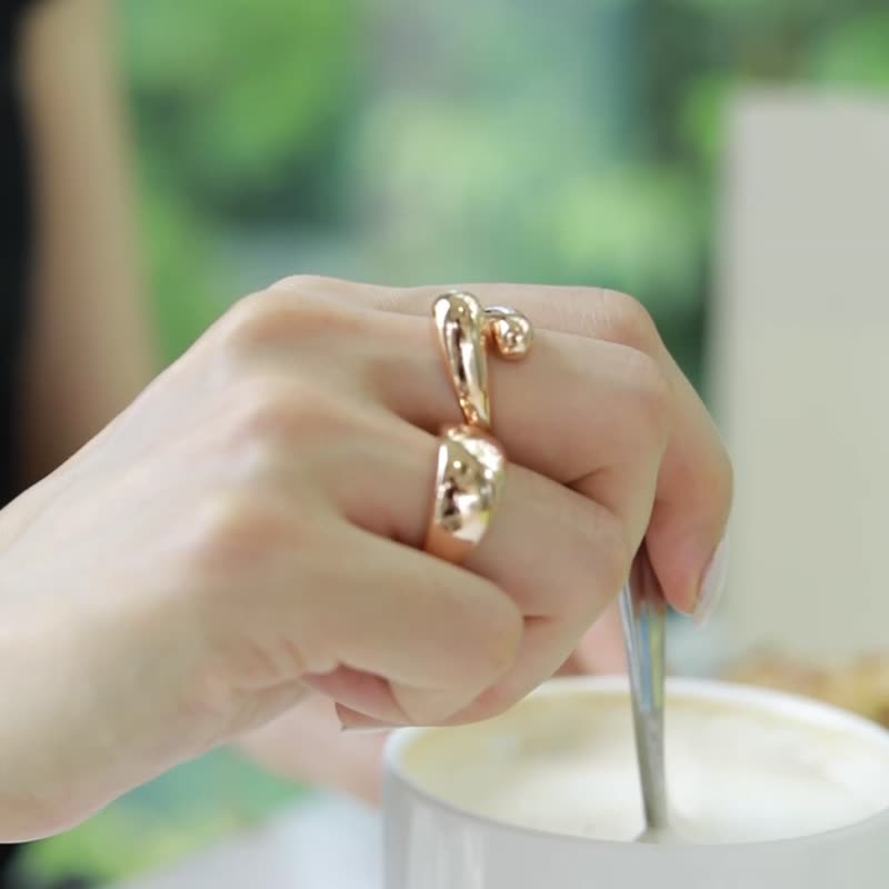 Numéro deux ring Essential series living ring European and American light jewelry - แหวนทั่วไป - ทองแดงทองเหลือง สีทอง