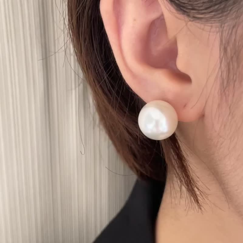 Presence Fashion Australian White South Sea Pearl 10mm Large Pearl Earrings 18K White Real Gold Earrings - ต่างหู - ไข่มุก ขาว