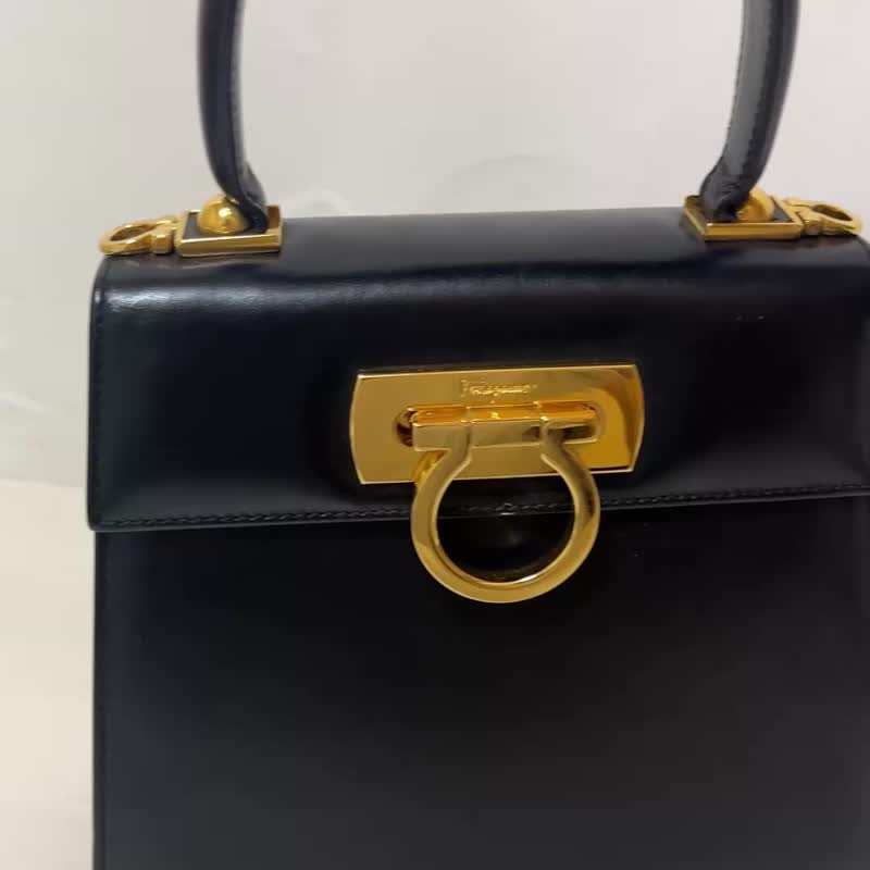 Salvatore Ferragamo フェラガモ ガンチーニ 2way ハンドバッグ レザー 黒 ブラック ゴールド金具 AQ-212193 - 手提包/手提袋 - 真皮 黑色