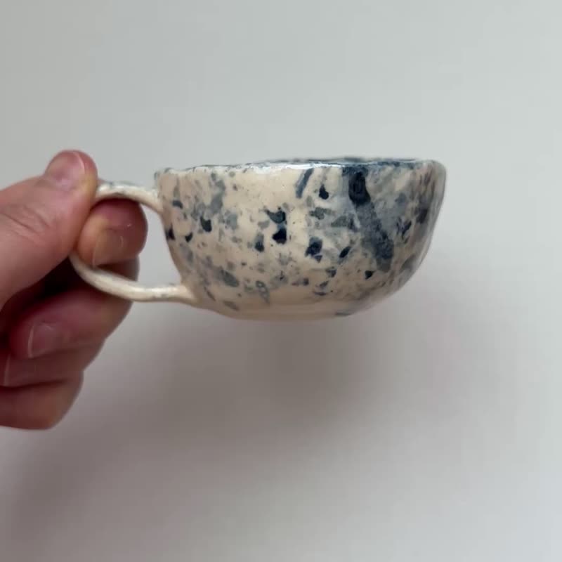 青花絮之1 咖啡杯90ml  10.1 x7.6 x H4.8 cm - 咖啡杯/馬克杯 - 陶 