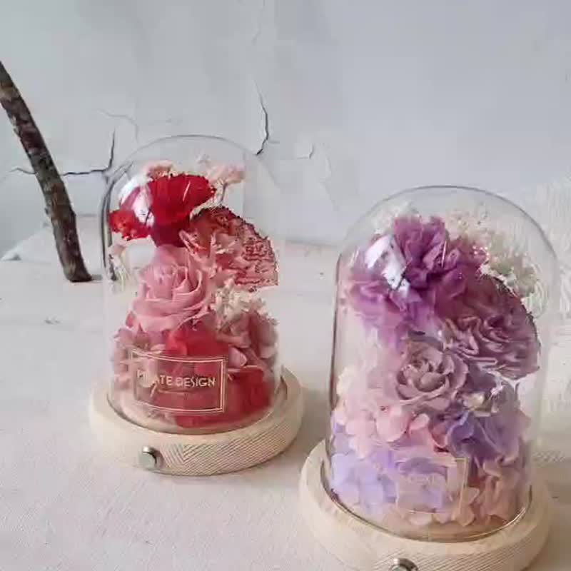 Mother's Day Gift Box│Eternal Carnation Glass Cup Lampshade/Night Light Mother's Day Gift - ช่อดอกไม้แห้ง - พืช/ดอกไม้ สีแดง