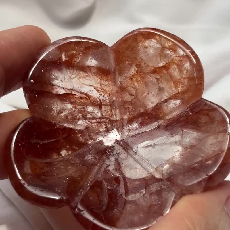 櫻花小碟 紅膠花 帶彩 透亮 天然原石 雕刻  水晶  crystal 擺設 - 擺飾/家飾品 - 水晶 紅色