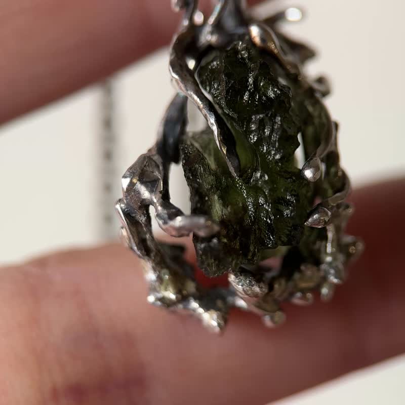 Moldavite / Czech meteorite / - สร้อยคอ - เครื่องประดับพลอย สีเขียว