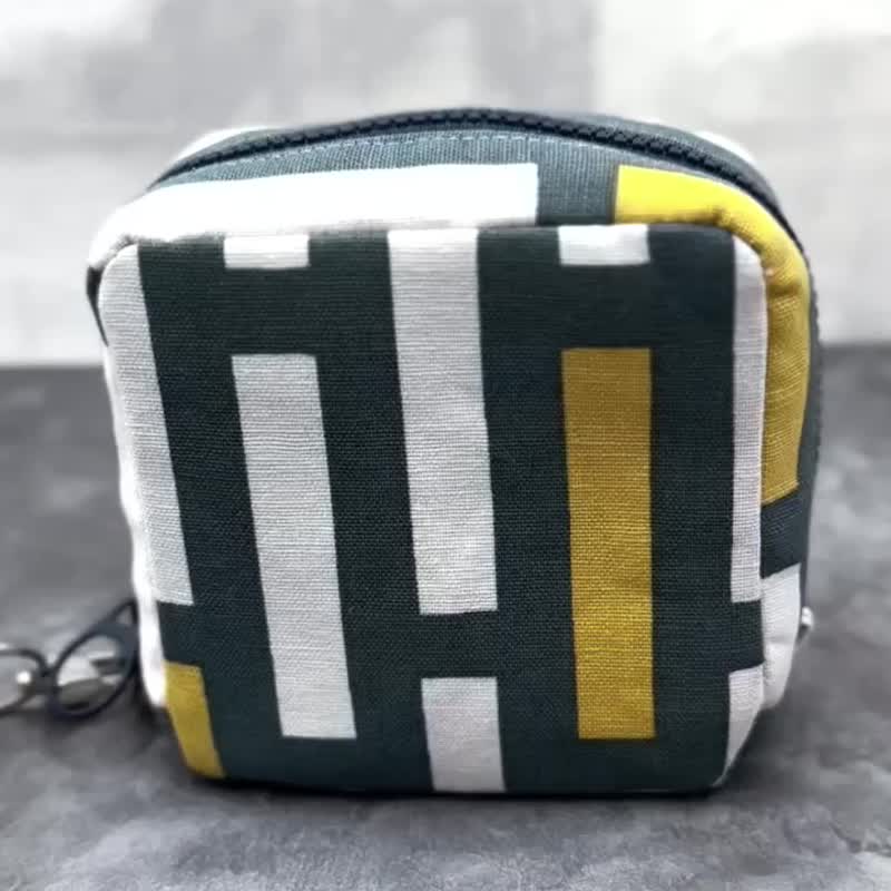 貓咪咖啡廳 行動電源拉鍊方包(含腕帶) 收納包 隨行包 手腕包 - 零錢包/小錢包 - 棉．麻 多色