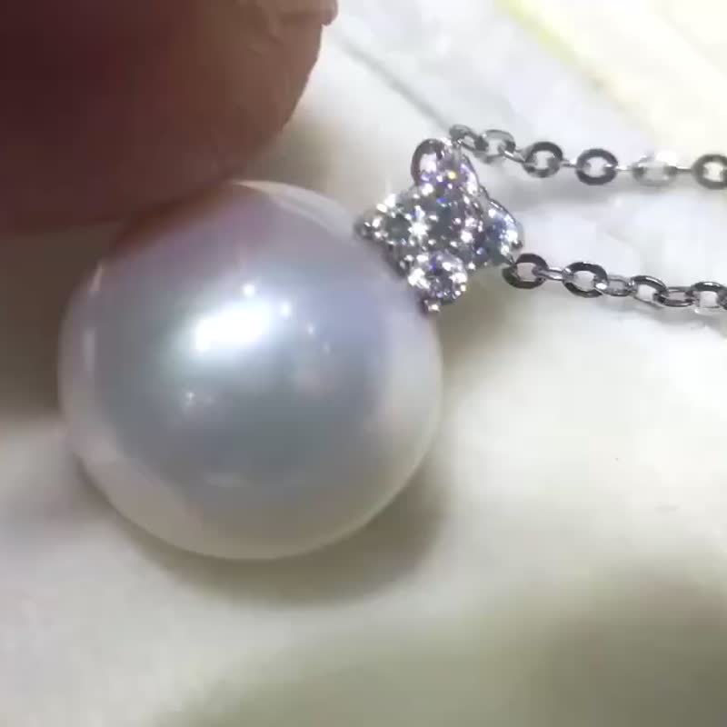 天然淡水珍珠 強光炫彩 滿鑲18K金吊墜 贈項鏈 - 項鍊 - 珍珠 白色