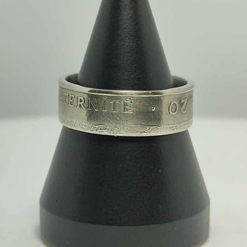Haiti Coin Ring 20 Sentim 1995 Charlemagne Peralte coin rings for women - 戒指 - 其他金屬 