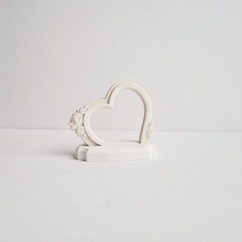 White shabby chic frame Heart frame with holder Wedding photo frame Desk frame - 相框/畫框 - 水泥 白色
