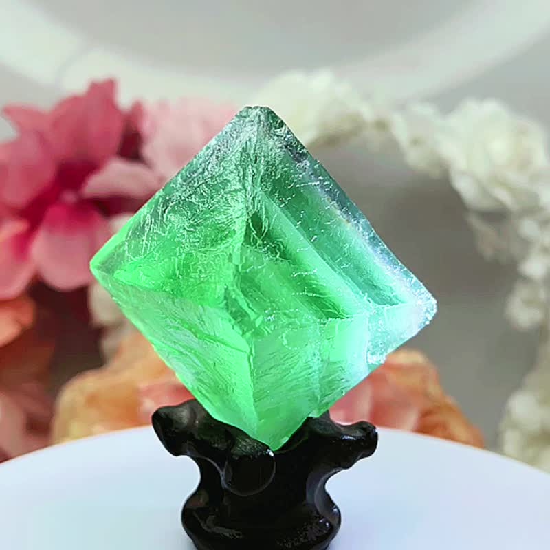 E3純天然稀有巨大八面體螢石共生三色雪花 千層金字塔 能量原礦石 - 擺飾/家飾品 - 半寶石 綠色