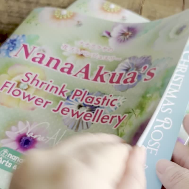 NanaAkua's Shrink Plastic Flower Jewellery 01 - Metalsmithing/Accessories - Paper 