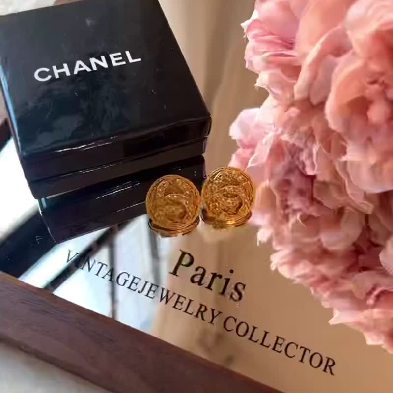 【日本中古】Vintage Chanel 94年香奈兒葡萄藤耳夾 原裝盒附 - 耳環/耳夾/耳骨夾 - 其他金屬 金色