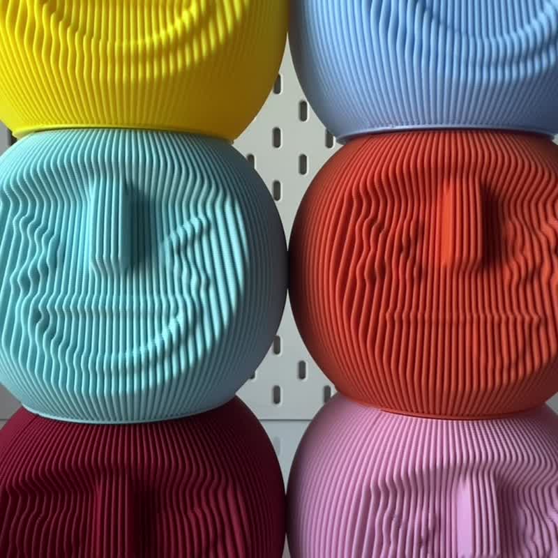 Love face vase (storage box) - Red color - 擺飾/家飾品 - 塑膠 