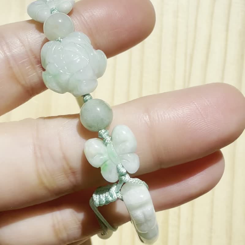 Handmade Jade Bracelet - Emerald Dawn - 手鍊/手環 - 玉石 綠色