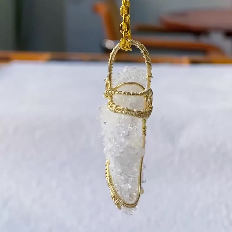 【靈性水晶】魚眼石晶簇吊飾項鍊 / 手作編織 - 項鍊 - 水晶 綠色