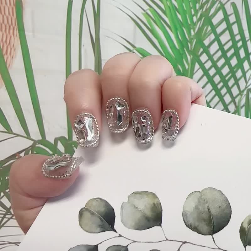press on nail sparkling sliver with shine glass short square nail reusable - Nail Polish & Acrylic Nails - Other Materials Silver