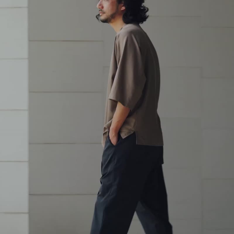 TENCEL天絲-腮裂上衣 - 男 T 恤 - 其他人造纖維 卡其色