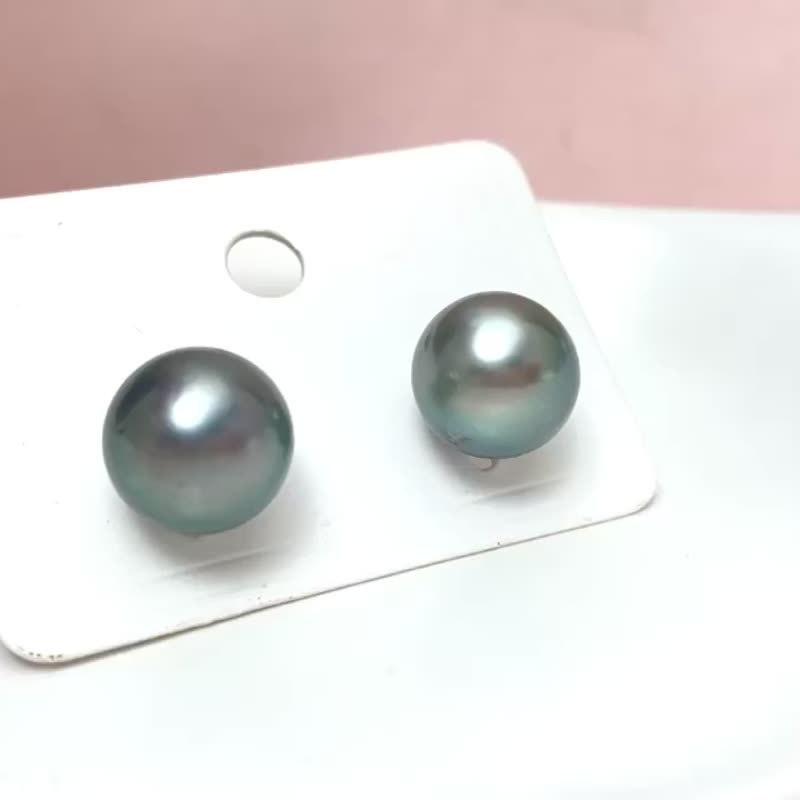 Natural seawater pearl Tahitian black pearl platinum gray 18K gold stud earrings - ต่างหู - ไข่มุก สีเงิน
