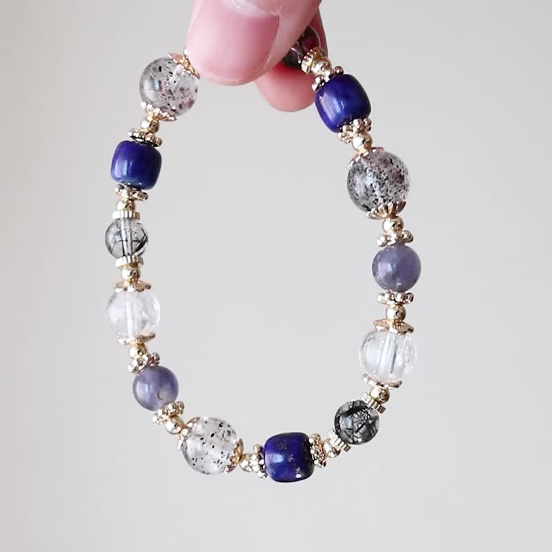 [Words of Silence] Lapis Lazuli Black Hair Quartz Iolite Black Strawberry Ascetri - Bracelets - Crystal Blue