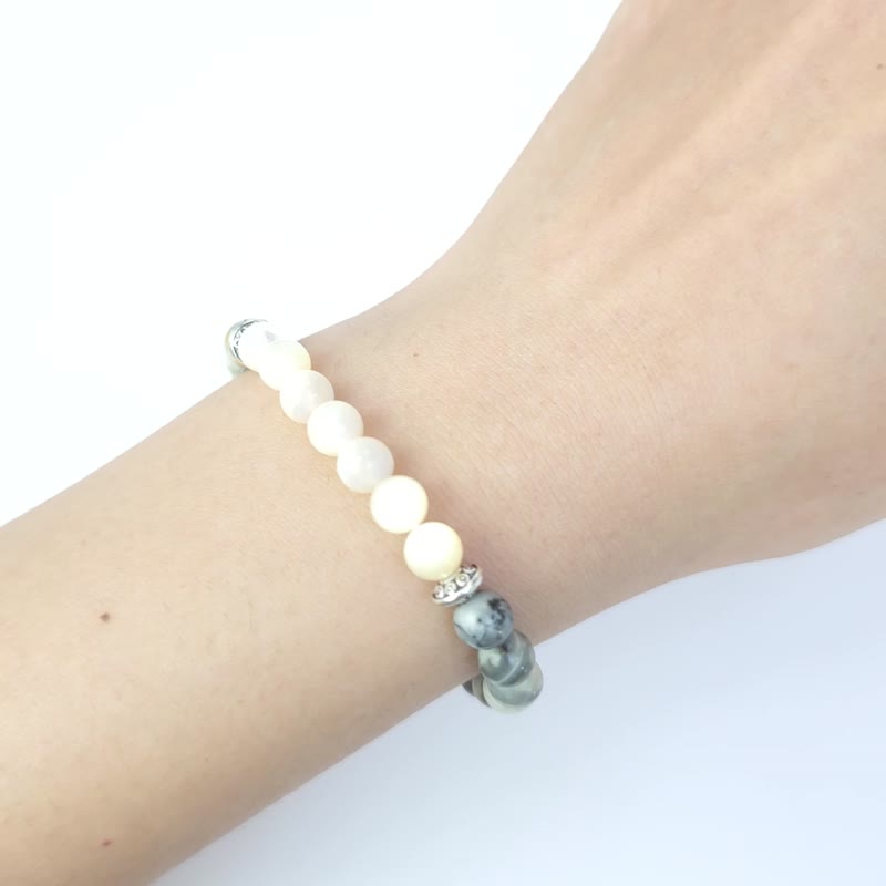 Bihaiyouxin (natural Picasso Stone/natural Australian deep sea white gravel pearl gold oyster) (15cm) - สร้อยข้อมือ - เปลือกหอย ขาว