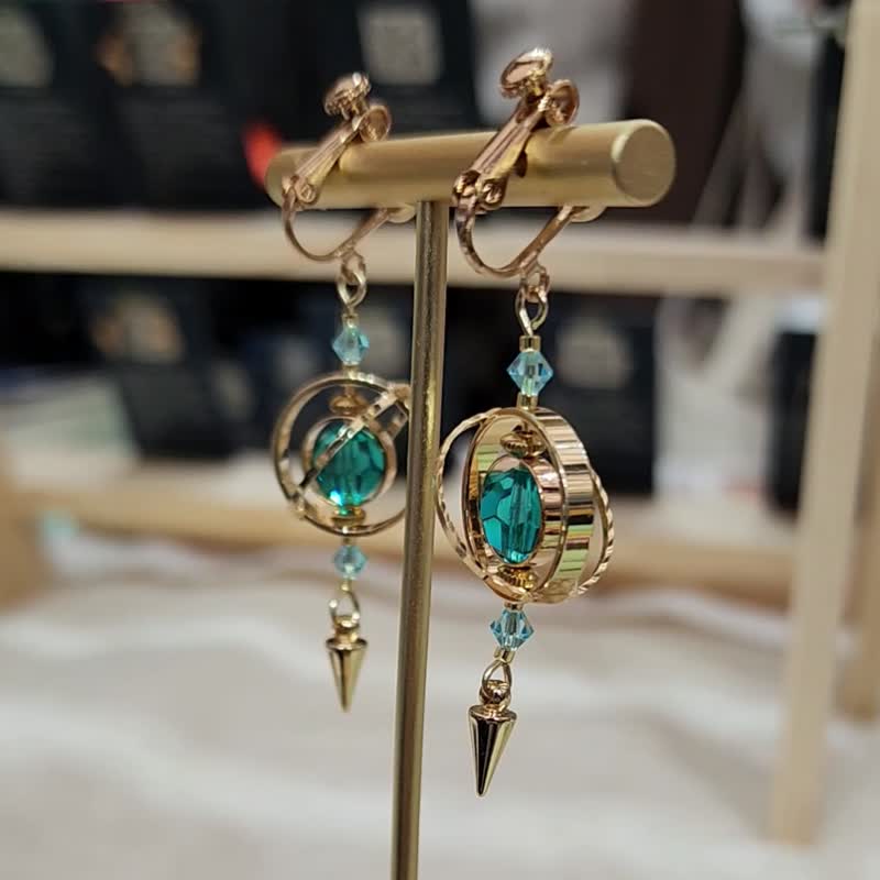 Three-dimensional Planet Earrings Neptune Concept Color Blue Green Clip-On and Ear Pins - Earrings & Clip-ons - Other Metals Green