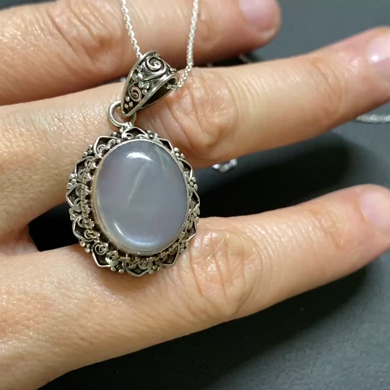 Moonlight Wreath Natural Gray Moonstone Pendant Made in Nepal 925 Sterling Silver Handmade - Necklaces - Semi-Precious Stones Silver