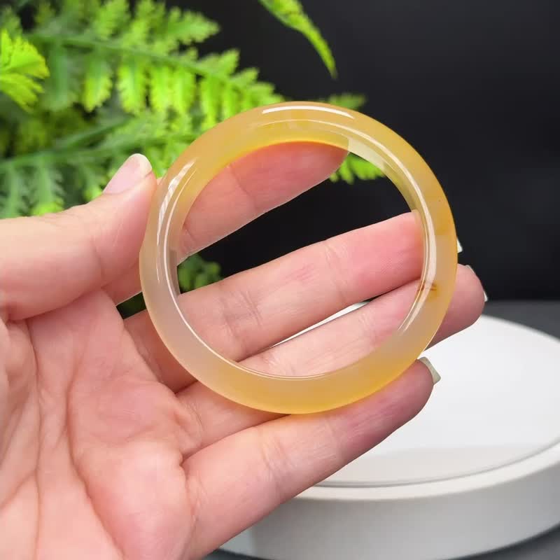 精品 漸變淺金瑪瑙手鐲 51+MM 冰潤起光飄花金玉髓手環 激勵招財 - 手鍊/手環 - 半寶石 金色