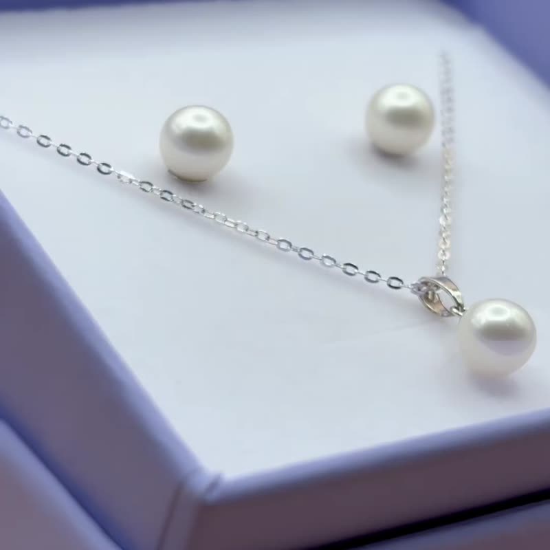 classic. white pearl jewelry set - Earrings & Clip-ons - Pearl White