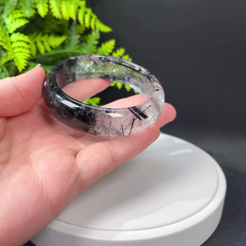 福利款 黑發晶手鐲58MM 冰透共生黑碧璽發絲水晶手環 增強氣場 - 手鍊/手環 - 水晶 