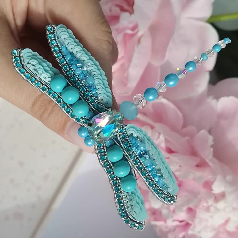 Turquoise dragonfly jewelry brooch glass beaded - 胸針 - 玻璃 藍色