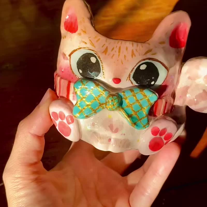 Handmade Cat with Bowtie Planter - handcrafted cat pottery with drainage hole - 花瓶/花器 - 陶 粉紅色