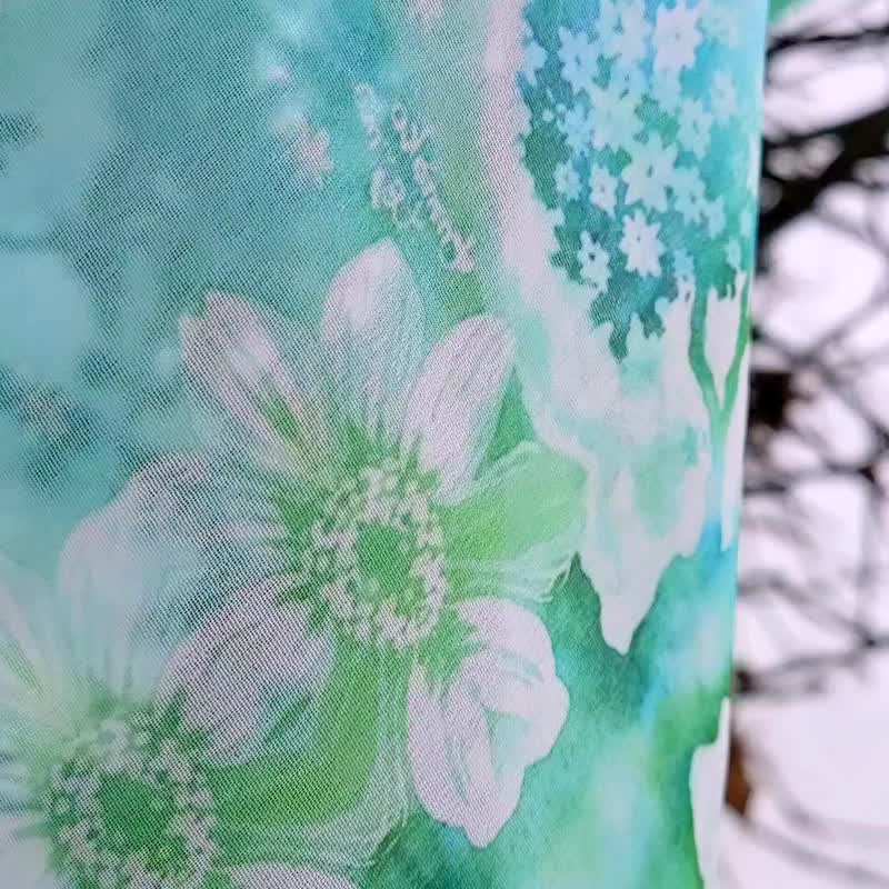 再販OK【flowers blooming on trees】水彩シフォンストール　スカーフ　ショール　アート　エメラルドグリーン　ミントグリーン - 圍巾/披肩 - 聚酯纖維 綠色