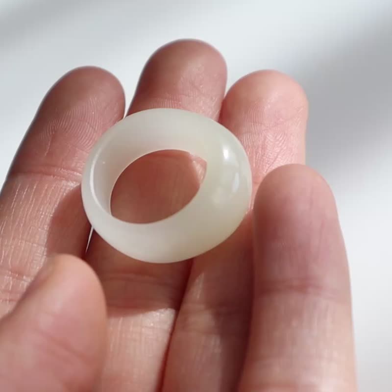 天然和田玉戒指扳指饅頭戒形狀飽滿胖嘟嘟內徑17mm生日禮物送女友 - 戒指 - 玉石 
