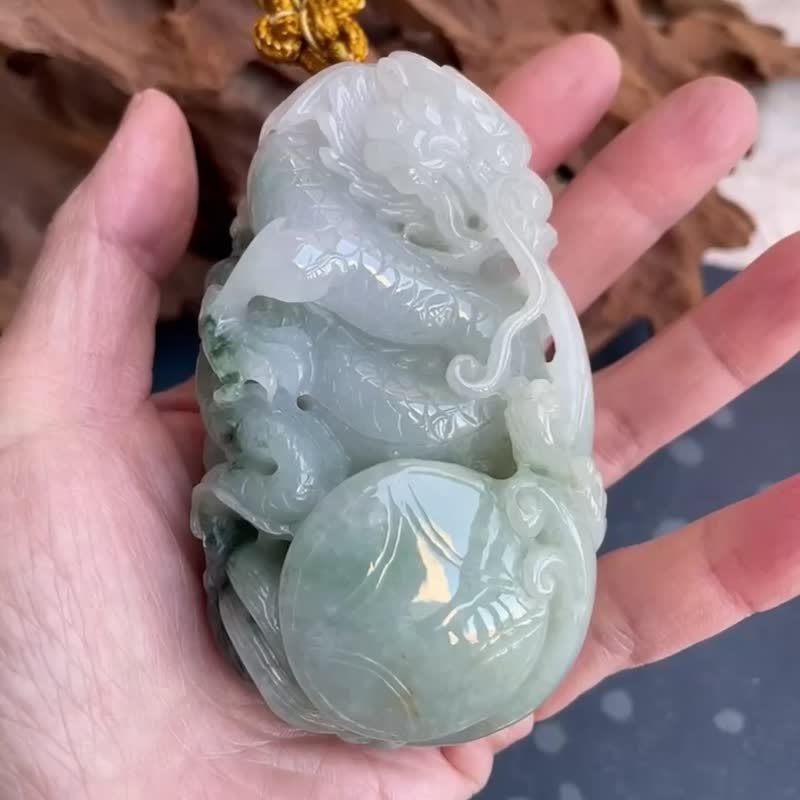 【Longquan Yongcai】Natural Burmese Jadeite - Ice Waxy Floating Orchid Xianglong Ancient Coin Handle - พวงกุญแจ - หยก 