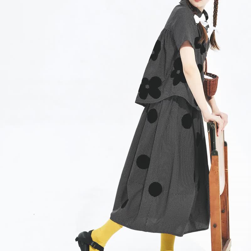 Flocked black and white dotted lantern skirt/skirt summer skirt - Skirts - Cotton & Hemp Black