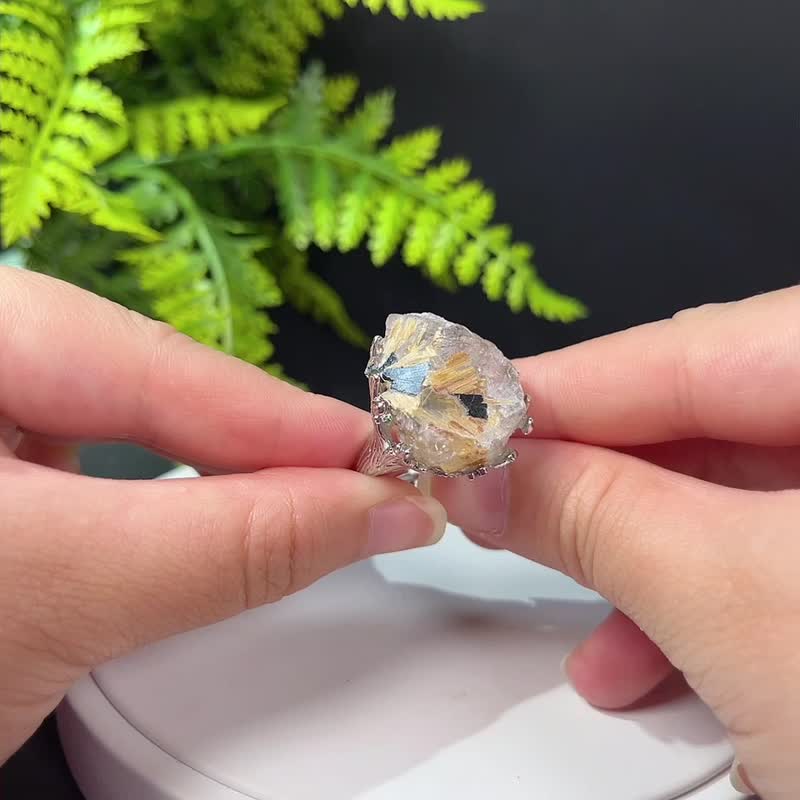 金鈦晶活口戒指 隨形金色髮絲水晶原石標本礦物復古指環 S925銀 - 戒指 - 水晶 金色