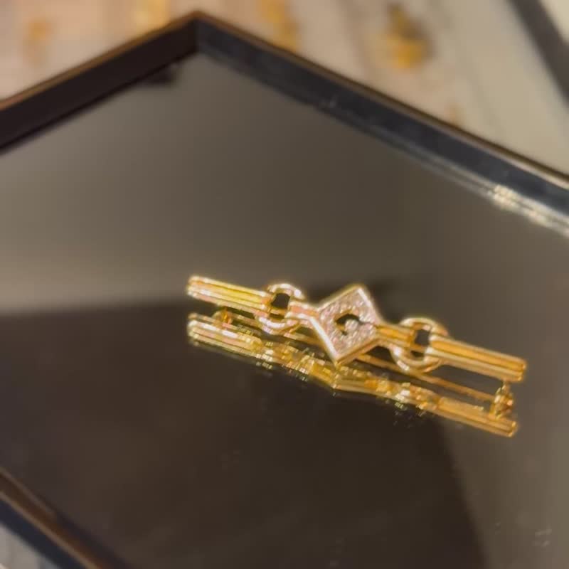 中古美品 Givenchy 紀梵希 胸針 扣針 水鑽 禮物 - 胸針 - 其他金屬 金色