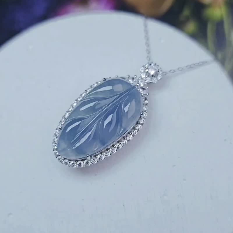 Get rich overnight|Dream ice starry sky with blue and purple floating flowers and big leaves|Myanmar A-quality jadeite sterling silver pendant - สร้อยคอ - หยก 