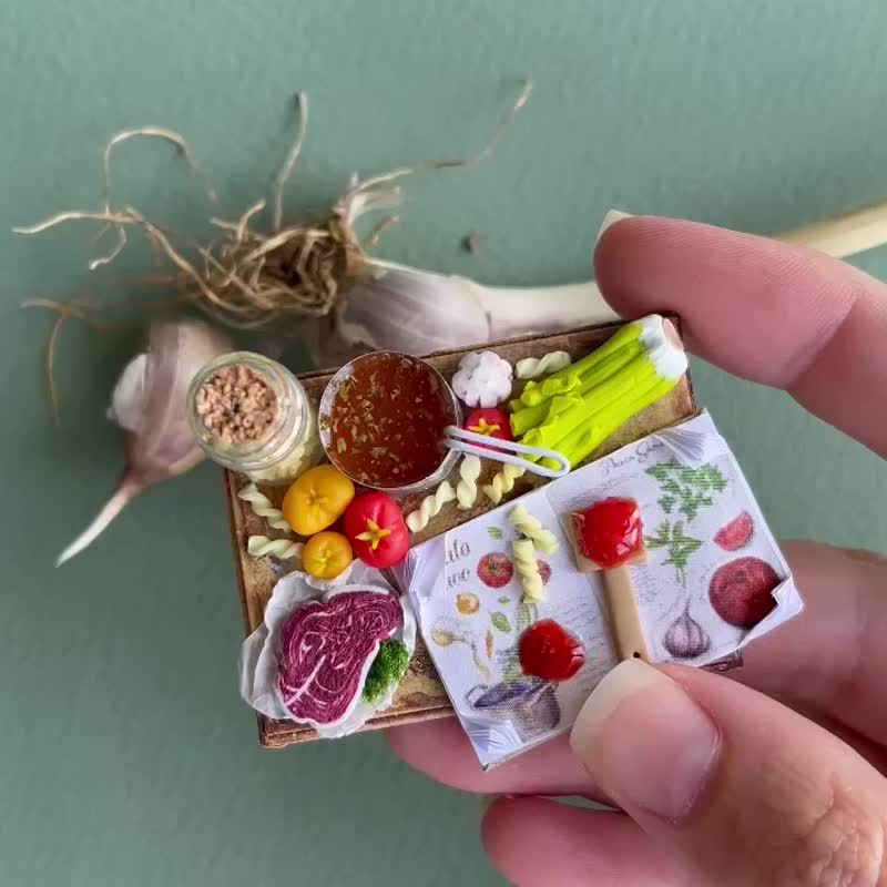 Kitchen miniature for a dollhouse - 公仔/玩偶 - 其他材質 多色
