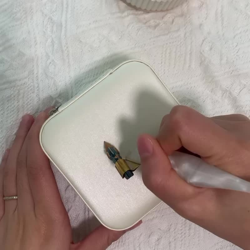 客製姊妹禮 結婚隨身首飾盒/小飾品收納/珠寶盒/粉色/白色/手寫名 - 居家收納/收納盒/儲物盒 - 人造皮革 白色