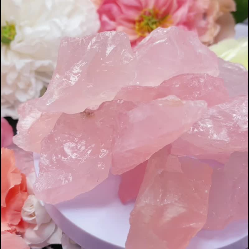 天然 粉水晶 能量 原礦石 心輪療癒 招好姻緣  粉晶 原石 原礦 - 香氛/精油/擴香 - 水晶 粉紅色