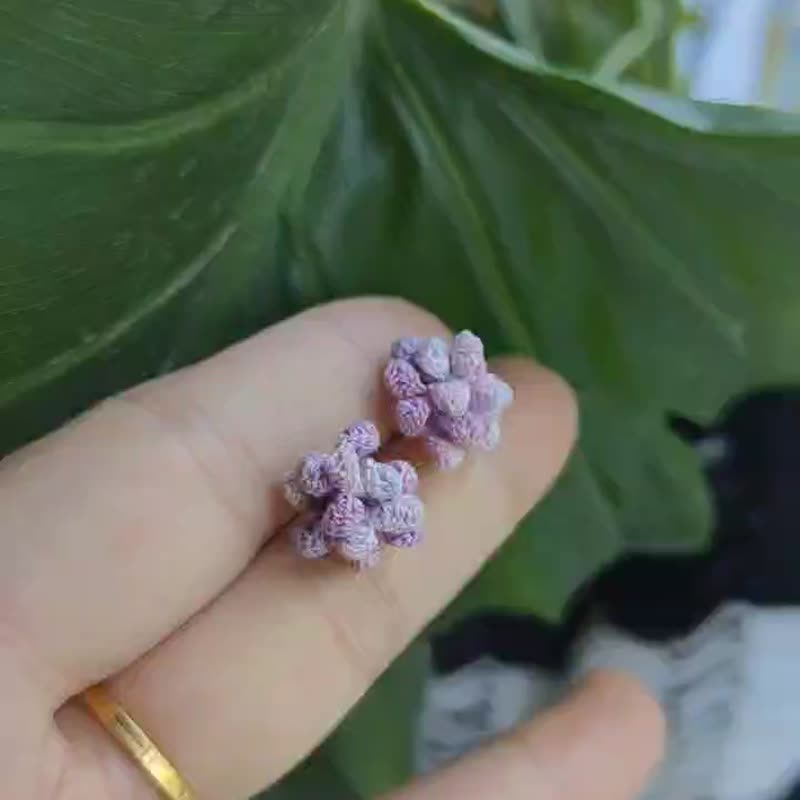 Micro hook jewelry earrings crochet lilac flower earrings purple - ต่างหู - ผ้าฝ้าย/ผ้าลินิน สีม่วง