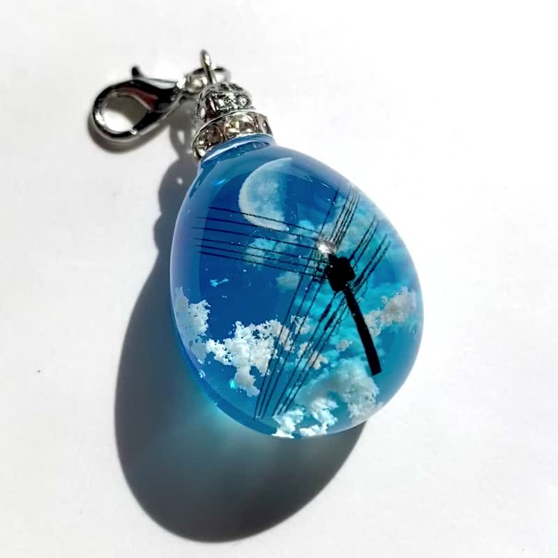 Cloud resin, refreshing blue sky, Sky egg5 recommended string pendant - สร้อยคอ - เรซิน สีน้ำเงิน