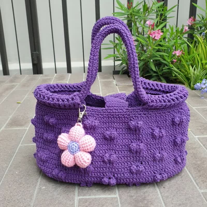 Free charm! Crochet bag, กระเป๋าถัก งาน Handmade, for girl, Birthday gift - กระเป๋าถือ - ผ้าฝ้าย/ผ้าลินิน สีม่วง