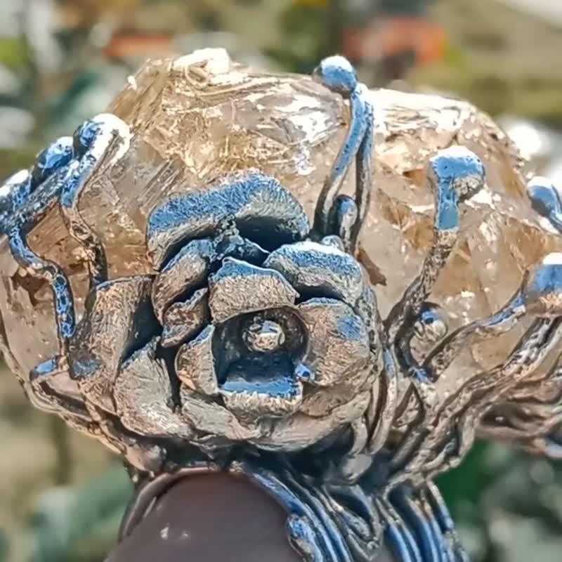 黃泥骸骨/骨幹水晶原礦手工銀戒~0 ~Skeletal Quartz Silver Ring - 戒指 - 純銀 