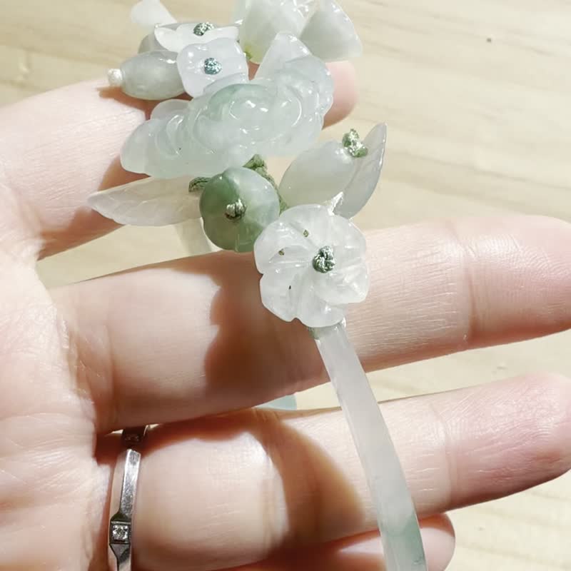 手工翡翠手串 — 花與鈴鐺 - 手鍊/手環 - 玉石 綠色