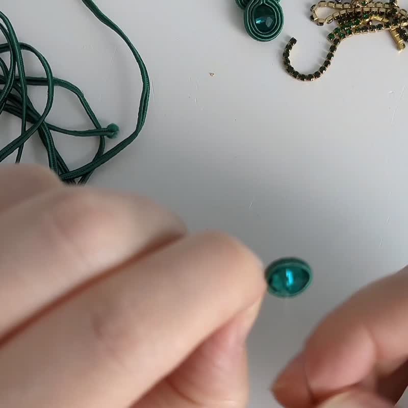DIY TUTORIAL VIDEO Soutache earrings Eng, Es - 線上教學/教學影片 - 其他材質 
