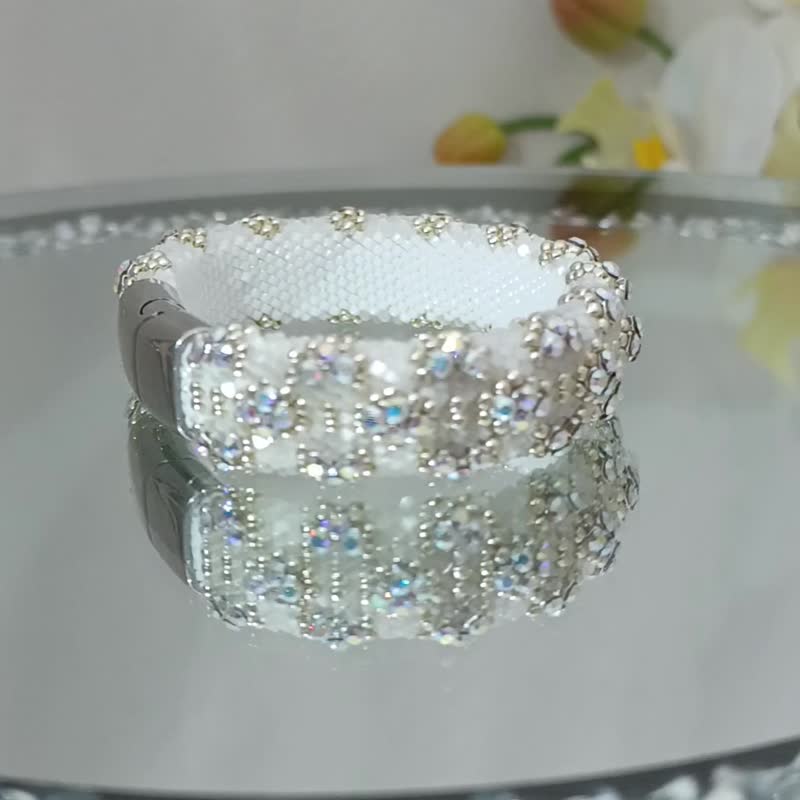 Crystal Bracelet For Women Grey Moissanite Bangle Indian Style Cuff Bracelet - 手鍊/手環 - 玻璃 白色