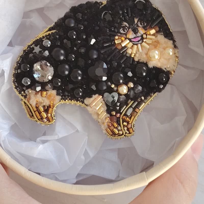Black tan Pomeranian jewelry brooch beaded, pet portrait brooch - 胸針 - 玻璃 黑色