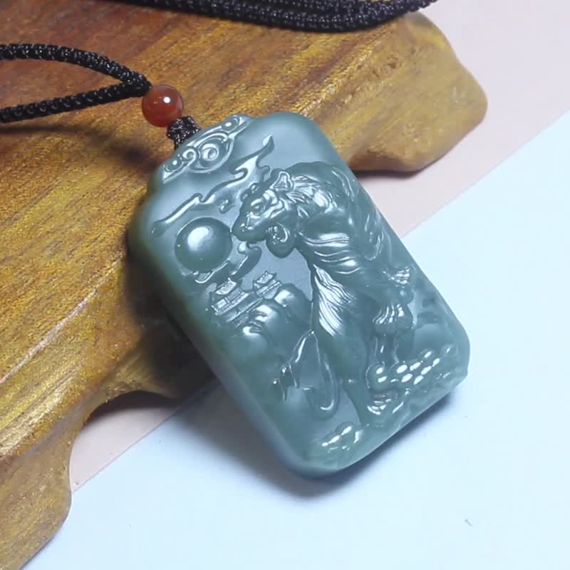 【猛虎下山】天然和田玉項鏈/老虎吊墜/十二生肖掛件/禮品 - 項鍊 - 玉石 綠色