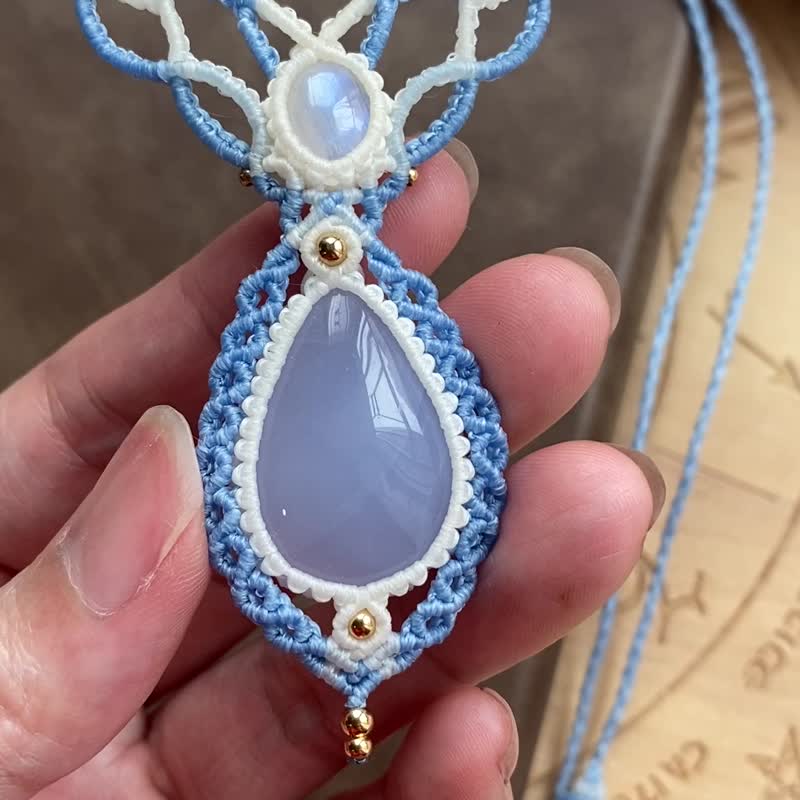 N694 Ethnic Wind Wax Thread Weaving Stone Blue Chalcedony Bronze Bead Necklace (Adjustable Length) - สร้อยคอ - เครื่องเพชรพลอย สีน้ำเงิน